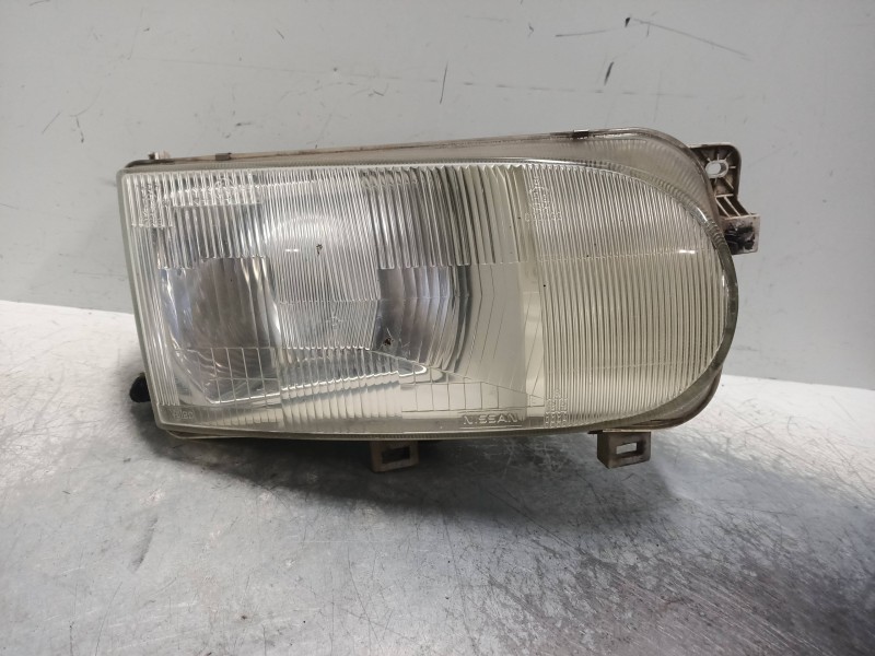 Recambio de faro derecho para nissan vanette cargo (hc23) 2.3 diesel referencia OEM IAM   
