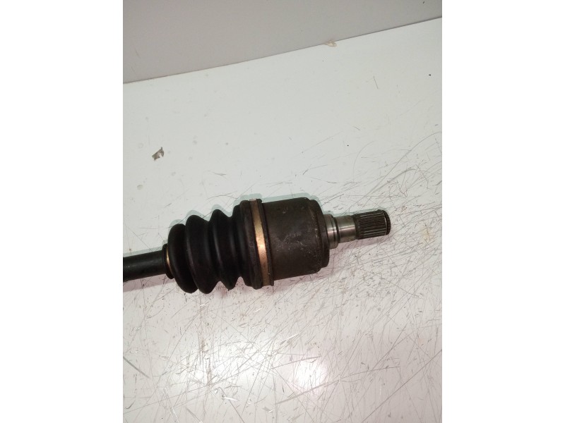 Recambio de transmision delantera derecha para hyundai pony (x2) 1.5 ls referencia OEM IAM    Recambio de transmision delantera derecha para hyundai pony (x2) 1.5 ls referencia OEM IAM