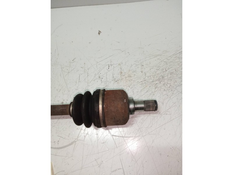 Recambio de transmision delantera izquierda para hyundai santa fe (sm) 2.0 gls crdi referencia OEM IAM B37  