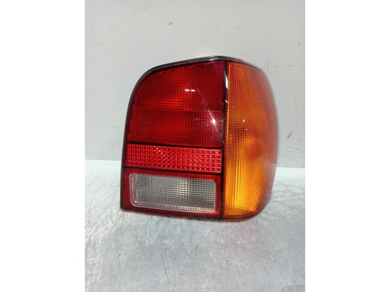 Recambio de piloto trasero derecho para volkswagen polo berlina (6n1) 1.9 diesel referencia OEM IAM    Recambio de piloto trasero derecho para volkswagen polo berlina (6n1) 1.9 diesel referencia OEM IAM