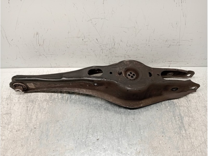 Recambio de brazo suspension inferior trasero derecho para skoda superb (3v3) active referencia OEM IAM 3Q0505311E  