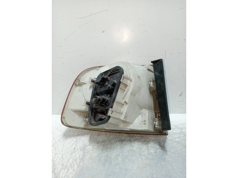 Recambio de piloto trasero derecho para volkswagen touareg (7la) tdi r5 referencia OEM IAM   