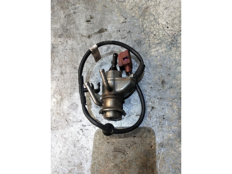 Recambio de inyector para skoda superb (3v3) active referencia OEM IAM 04L131113P 044402504202 ADBLUE