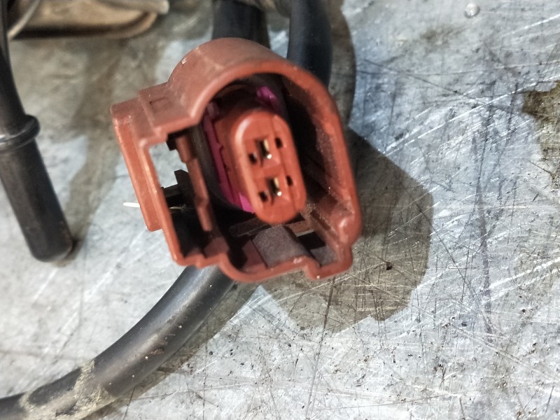 Recambio de inyector para skoda superb (3v3) active referencia OEM IAM 04L131113P 044402504202 ADBLUE