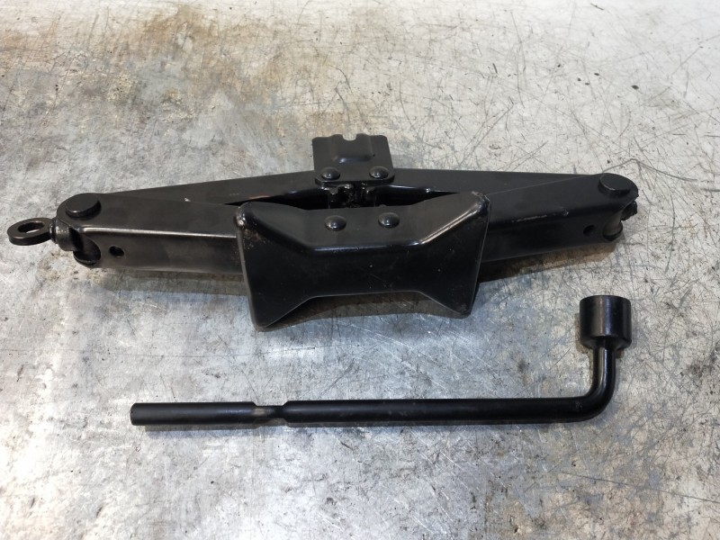 Recambio de gato para nissan almera tino (v10m) 2.2 dci diesel cat referencia OEM IAM   