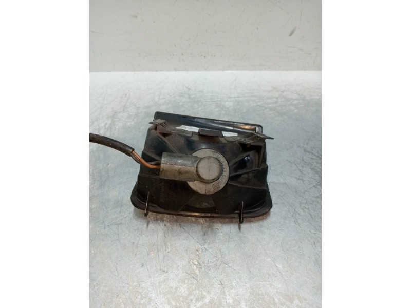 Recambio de piloto delantero derecho para volkswagen passat berlina (312) 1.8 referencia OEM IAM 357953050  