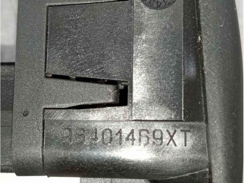 Recambio de mando elevalunas delantero izquierdo para citroen c3 1.4 hdi cool referencia OEM IAM 96605364XT 96401469XT CENTRAL