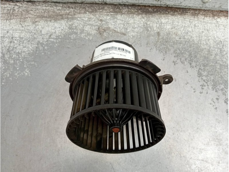 Recambio de motor calefaccion para peugeot 307 break/sw (s2) 1.6 16v cat referencia OEM IAM PF2A16944 PF2A1B9506 