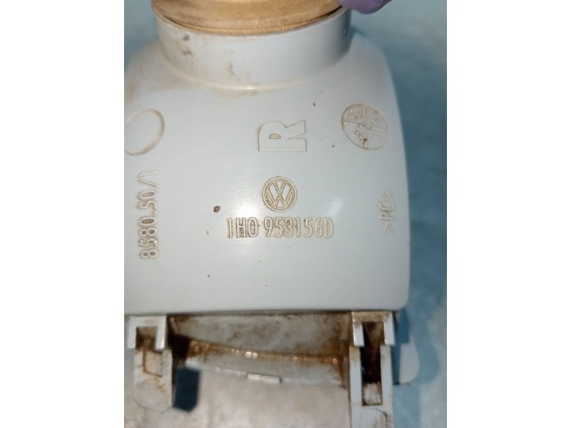 Recambio de piloto delantero derecho para volkswagen vento (1h2) 1.9 tdi referencia OEM IAM 1H0953156D  