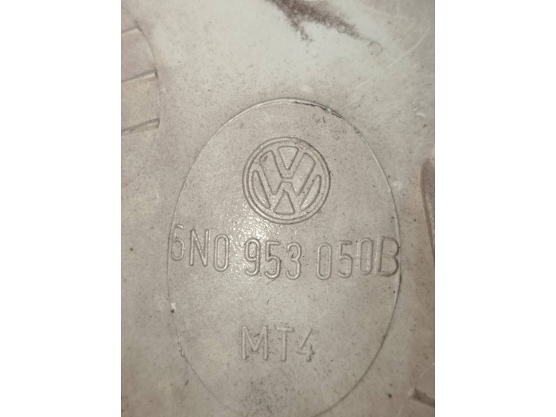 Recambio de piloto delantero derecho para volkswagen polo berlina (6n1) concept referencia OEM IAM 6N0953050  