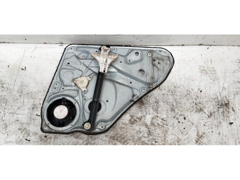 Recambio de elevalunas trasero izquierdo para volkswagen passat berlina (3b3) executive referencia OEM IAM 3B5839755C  4P