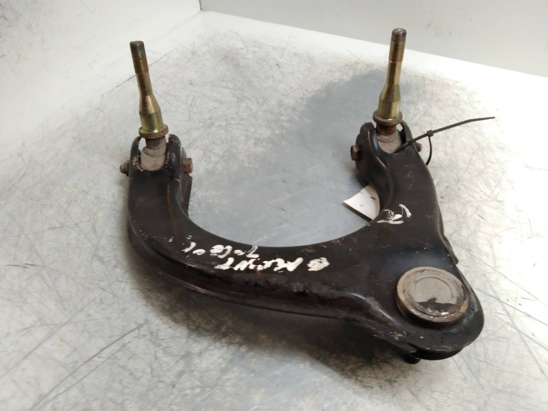 Recambio de brazo suspension inferior trasero izquierdo para mitsubishi galant berlina (ea0) 2.0 cat referencia OEM IAM   