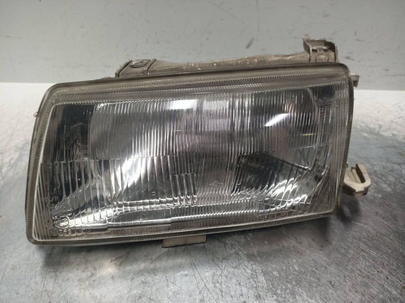 Recambio de faro izquierdo para opel astra f berlina california referencia OEM IAM   
