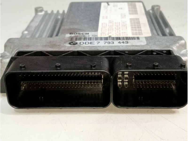 Recambio de centralita motor uce para bmw serie 3 berlina (e46) 320d referencia OEM IAM DDE7793443 0281010565 