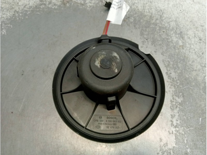 Recambio de motor calefaccion para renault twingo (co6) 1.2 (c066/67/68) referencia OEM IAM 0130063102 52479327 