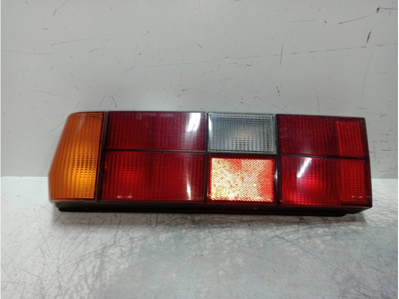 Recambio de piloto trasero izquierdo para volvo serie 340 1.4 referencia OEM IAM   