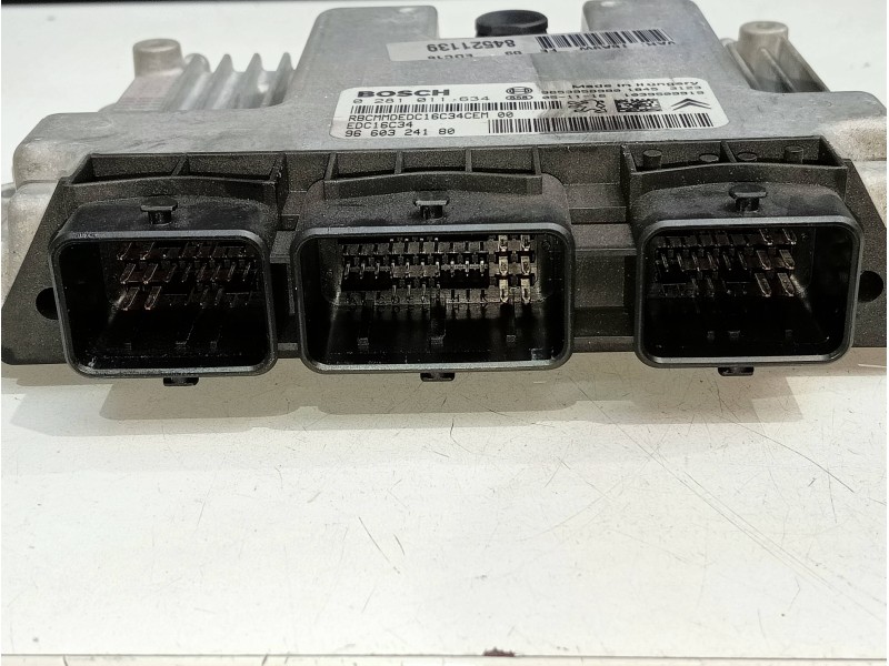 Recambio de centralita motor uce para peugeot 307 berlina (s2) x-line referencia OEM IAM 9660324180 0281011634 9653958980