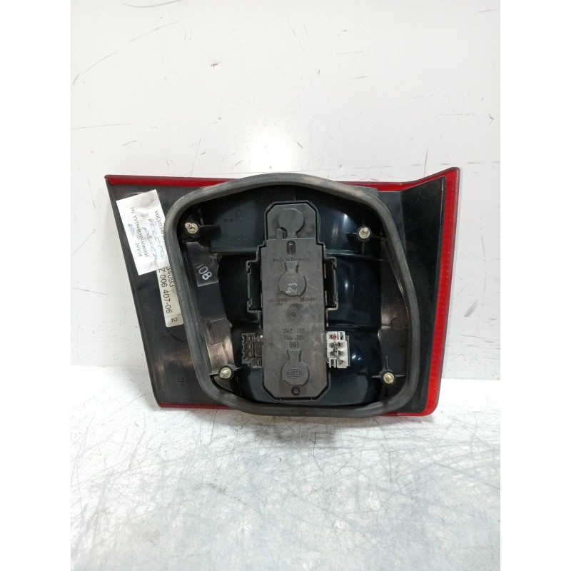 Recambio de piloto trasero derecho interior para volvo serie 940 berlina/familiar 2.3 cat referencia OEM IAM   