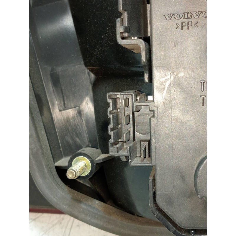 Recambio de piloto trasero derecho interior para volvo serie 940 berlina/familiar 2.3 cat referencia OEM IAM   
