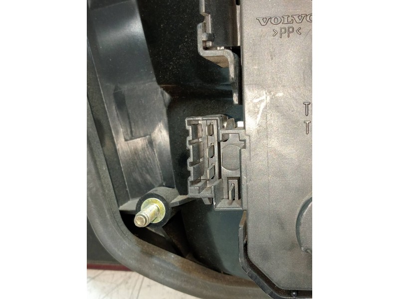 Recambio de piloto trasero derecho interior para volvo serie 940 berlina/familiar 2.3 cat referencia OEM IAM   