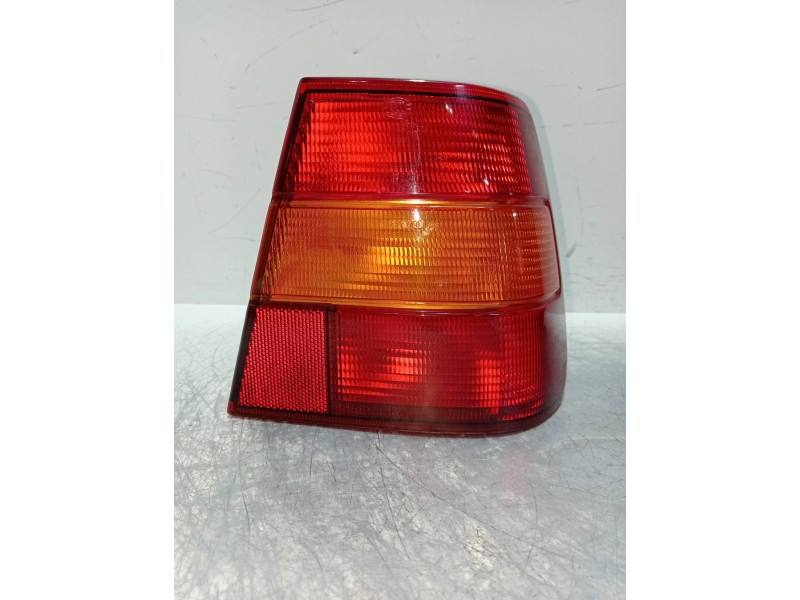 Recambio de piloto trasero derecho para volvo serie 940 berlina/familiar 2.3 gle berlina referencia OEM IAM   