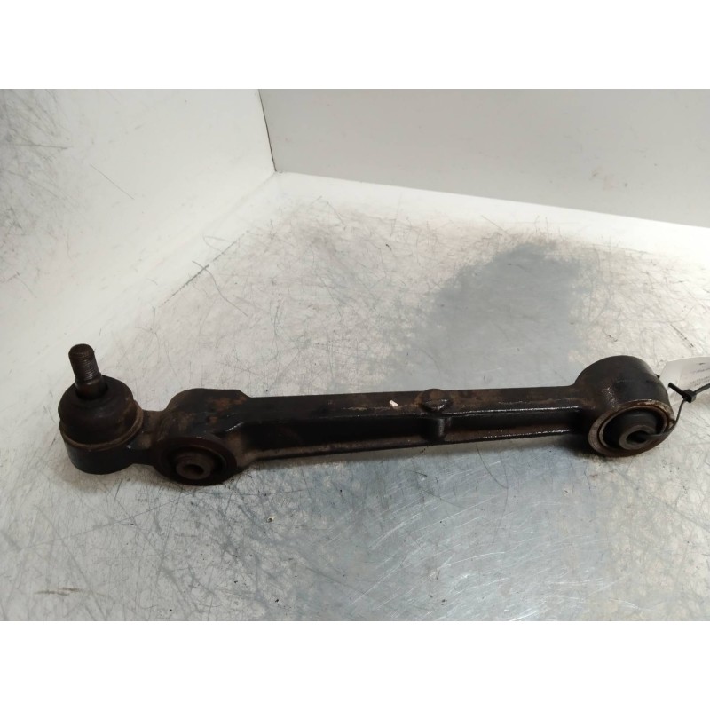 Recambio de brazo suspension inferior delantero derecho para mitsubishi galant berlina (ea0) 2000 td gls (a) referencia OEM IAM 