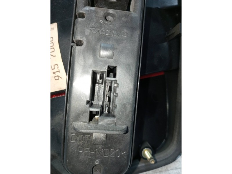 Recambio de piloto trasero izquierdo interior para volvo s70 berlina 2.5 cat referencia OEM IAM   