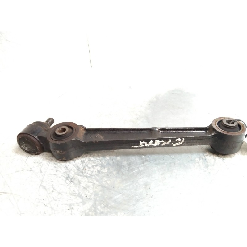 Recambio de brazo suspension inferior delantero derecho para mitsubishi galant berlina (ea0) 2000 td gls (a) referencia OEM IAM 