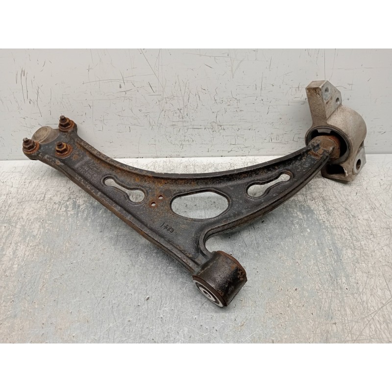 Recambio de brazo suspension inferior delantero izquierdo para seat leon (1p1) 2.0 tdi referencia OEM IAM 1K0407153G  