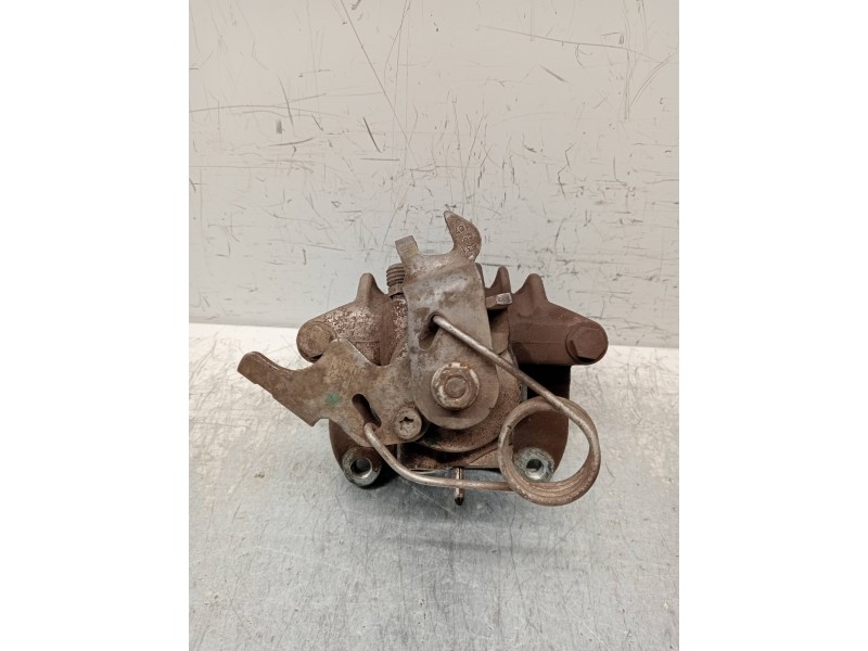 Recambio de pinza freno trasera derecha para skoda superb (3u4) classic referencia OEM IAM   