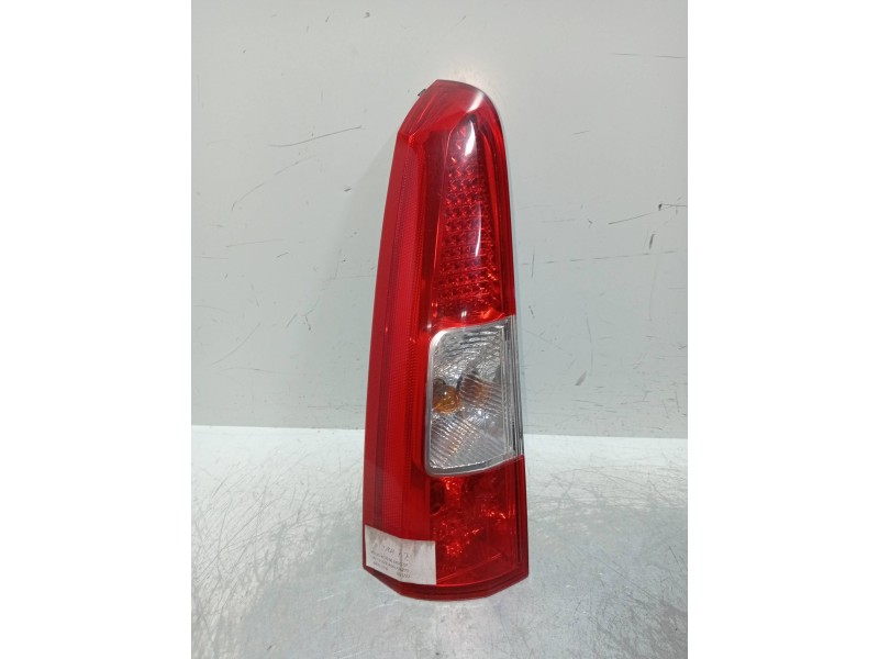 Recambio de piloto trasero derecho para volvo xc70 d5 awd ocean race referencia OEM IAM   