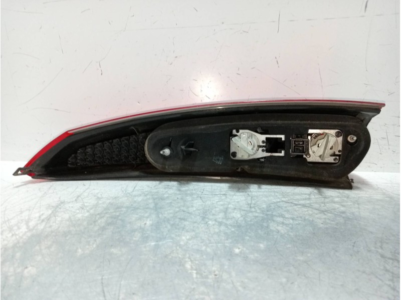 Recambio de piloto trasero derecho para volvo xc70 d5 awd ocean race referencia OEM IAM   