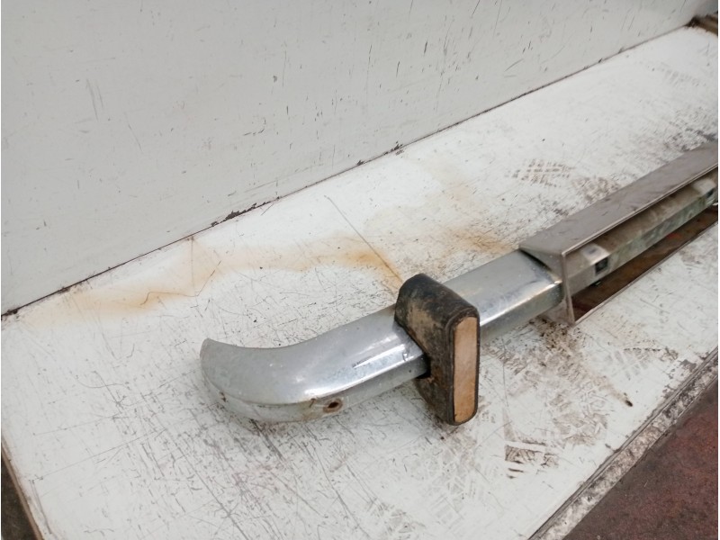 Recambio de paragolpes delantero para seat 127 0.9 referencia OEM IAM   