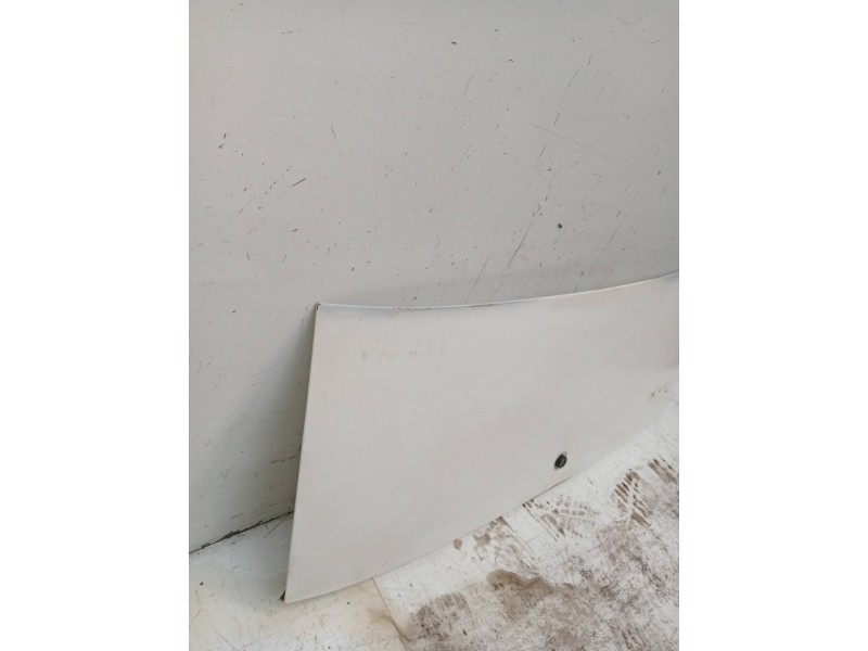 Recambio de tapa maletero para seat 127 0.9 referencia OEM IAM   