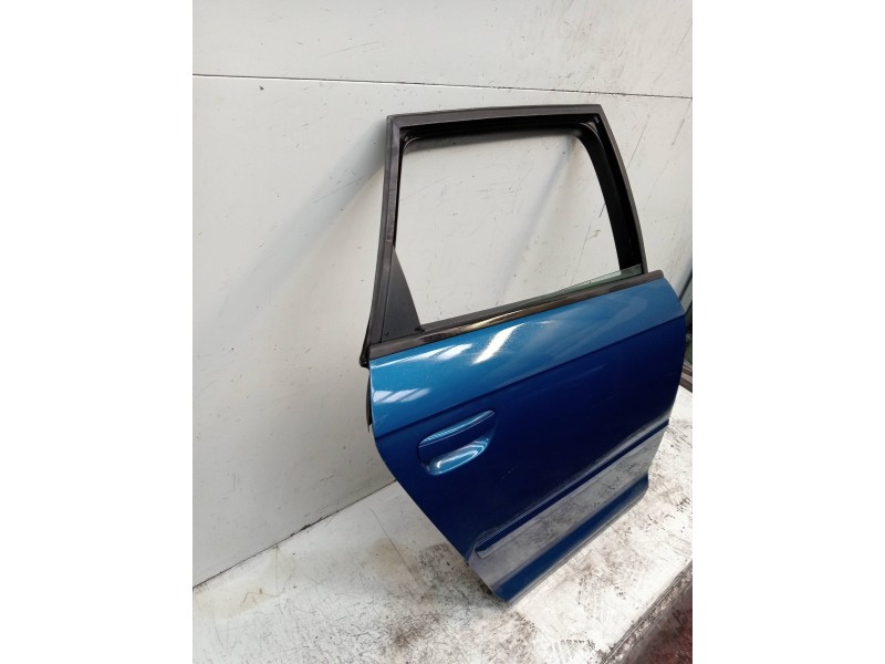 Recambio de puerta trasera derecha para audi a3 sportback (8p) 2.0 tdi limited edition (103kw) referencia OEM IAM   5P