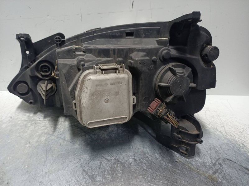 Recambio de faro derecho para opel corsa c cosmo referencia OEM IAM 13100536  LUPA