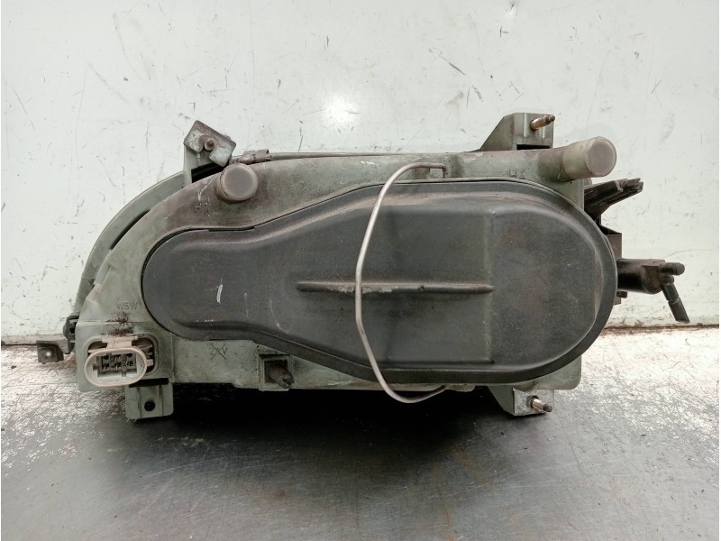 Recambio de faro derecho para renault espace (j63) 2.1 td helios referencia OEM IAM 60946730  