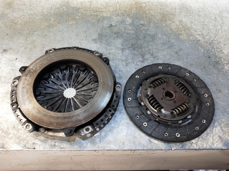 Recambio de kit embrague para citroen c4 coupe cool referencia OEM IAM   