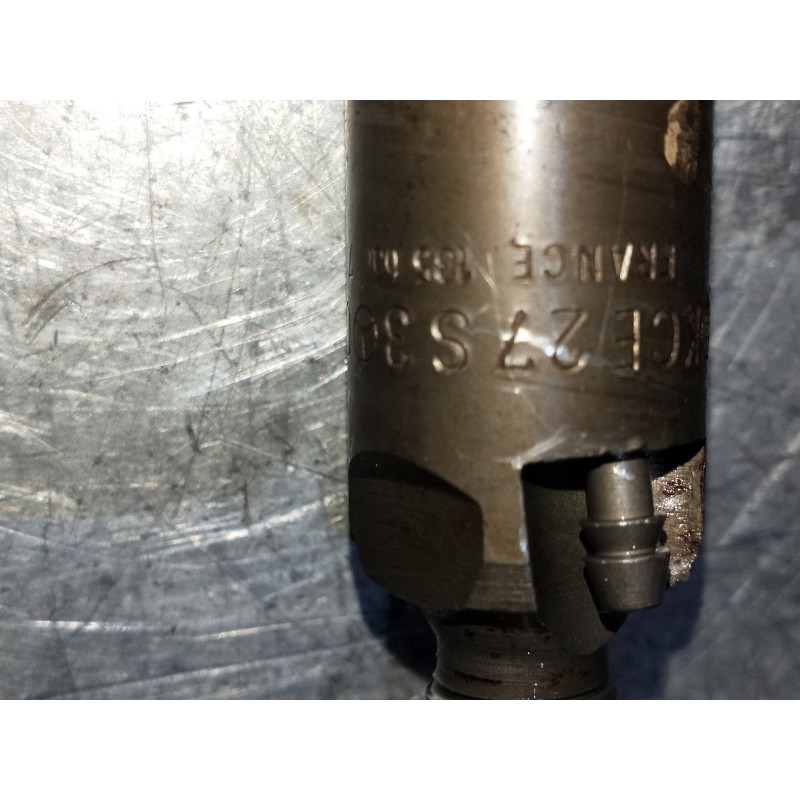 Recambio de inyector para mercedes clase c (w202) berlina 250 td (202.128) referencia OEM IAM 0000100651 KCE27S3 BOSCH