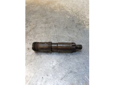 Recambio de inyector para mercedes clase c (w202) berlina 250 td (202.128) referencia OEM IAM 0000100651 KCE27S3 BOSCH