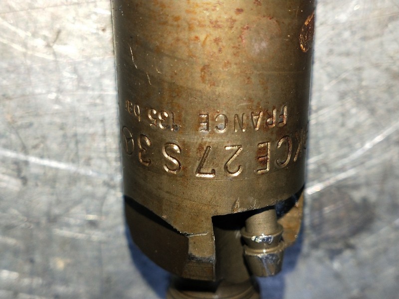 Recambio de inyector para mercedes clase c (w202) berlina 250 td (202.128) referencia OEM IAM 0000100651 KCE27S3 BOSCH