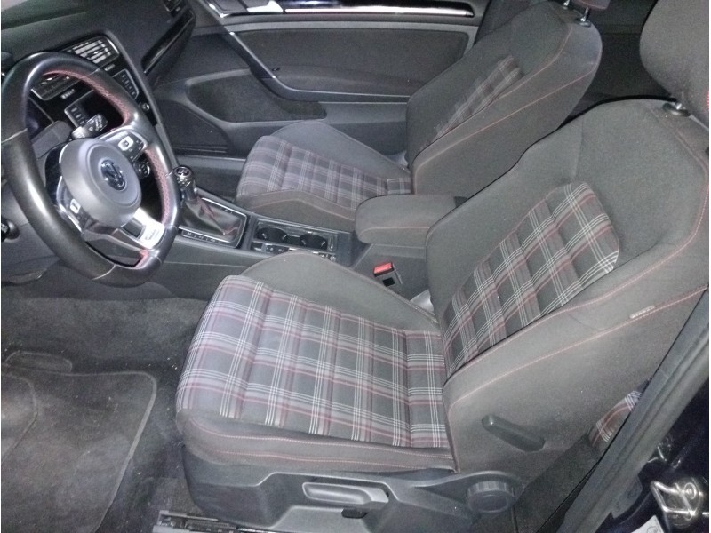volkswagen golf vii lim. del año 2016