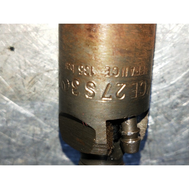 Recambio de inyector para mercedes clase c (w202) berlina 250 td (202.128) referencia OEM IAM 0000100651 KCE27S3 BOSCH