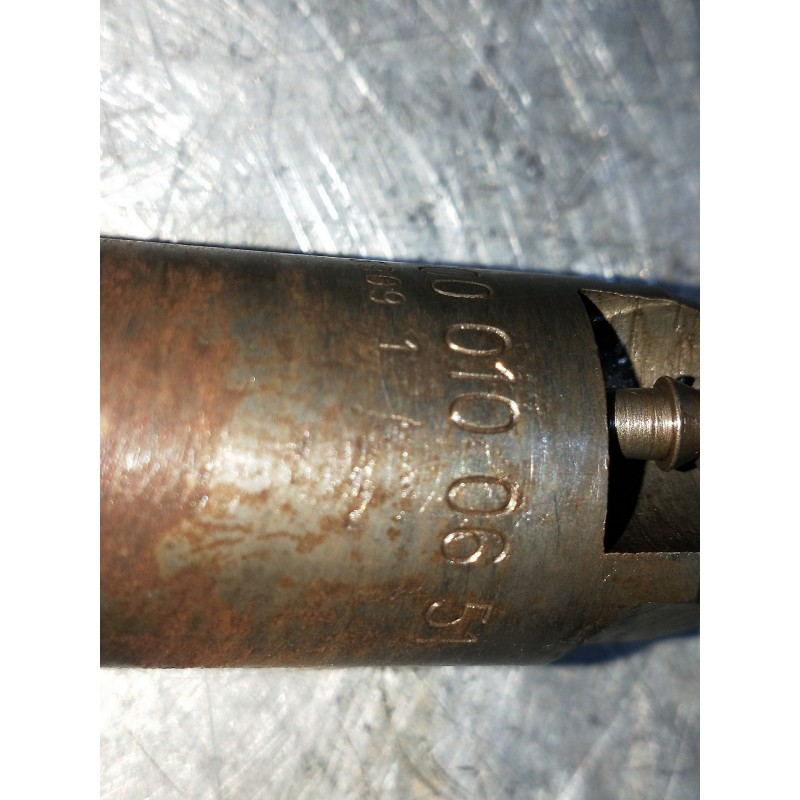 Recambio de inyector para mercedes clase c (w202) berlina 250 td (202.128) referencia OEM IAM 0000100651 KCE27S3 BOSCH