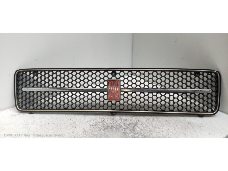 Recambio de rejilla delantera para seat 127 0.9 referencia OEM IAM   