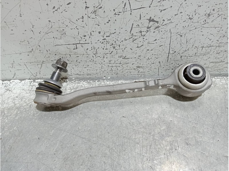 Recambio de brazo suspension superior delantero izquierdo para bmw ix3 g08 referencia OEM IAM 687146706  