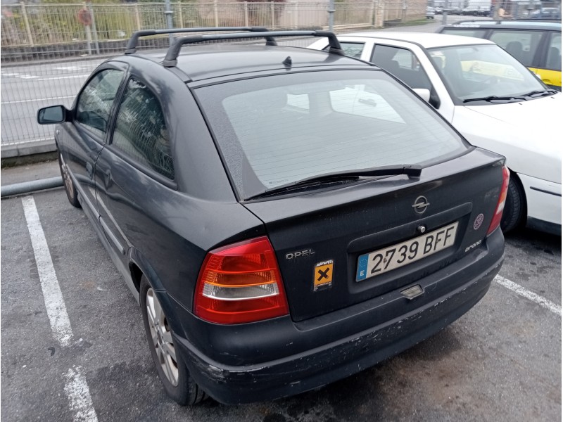 opel astra g berlina del año 2001