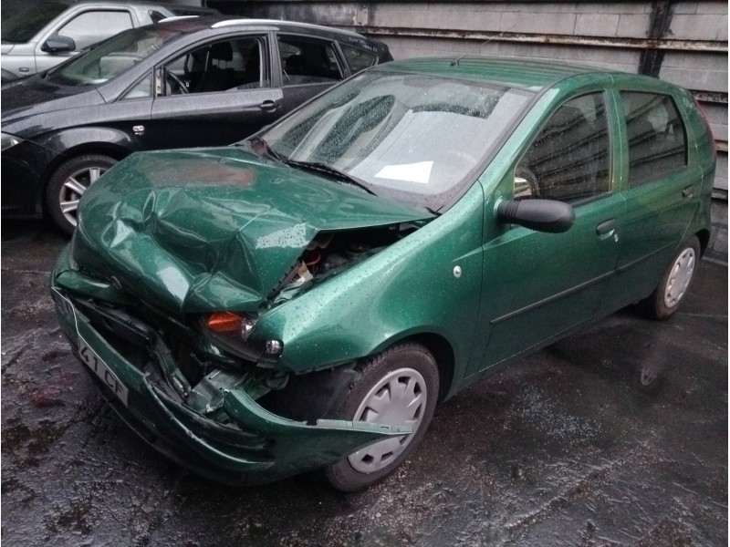 fiat punto berlina (188) del año 1999