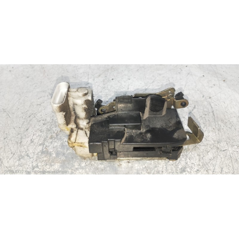 Recambio de motor cierre centralizado trasero izquierdo para fiat punto berlina (188) 1.9 d (i) referencia OEM IAM   