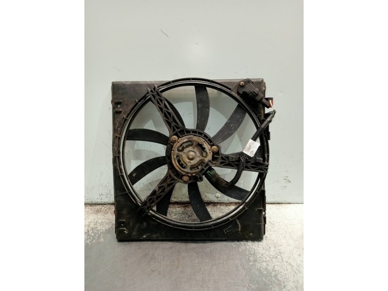 Recambio de electroventilador para renault twingo (co6) 1.2 (c066/67/68) referencia OEM IAM 8240130  